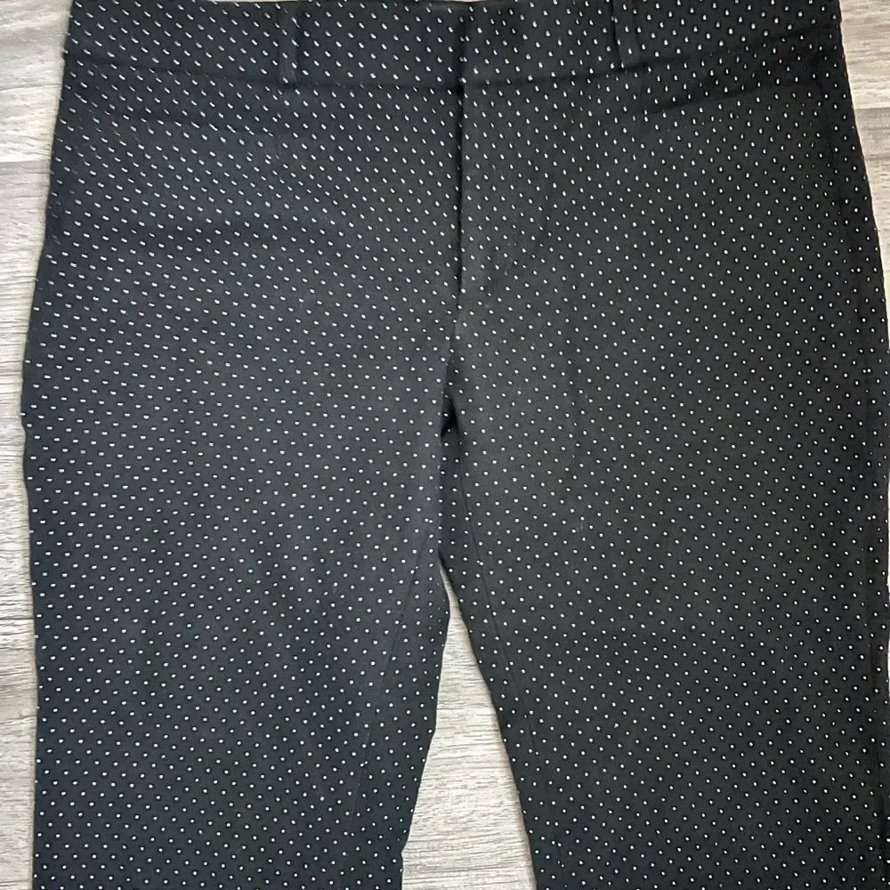 Banana Republic Sloan Ankle Black and white Polka Dot Straight Leg Career Pants - Picture 3 of 15